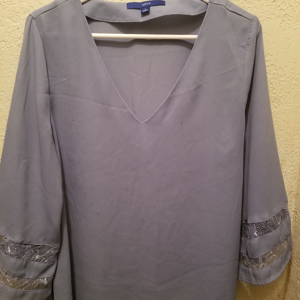 Women's cute Apt 9 blouse with lace